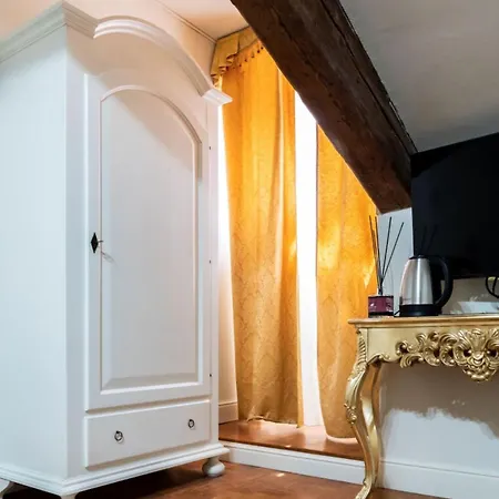 Πανσιόν Palazzo Titti Rialto 4*