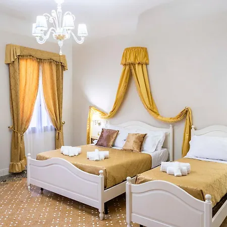 Palazzo Titti Rialto Πανσιόν 4*