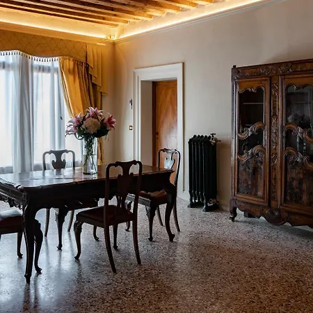 Maison d'hôtes Palazzo Titti Rialto 3*