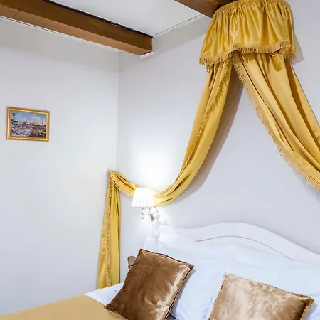 Palazzo Titti Rialto Guest house Venice