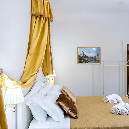 Palazzo Titti Rialto Guest house Venice