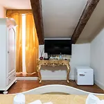Guest house Palazzo Titti Rialto 4*