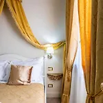 Guest house Palazzo Titti Rialto 4*