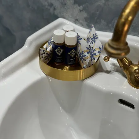 Palazzo Titti Rialto 3*