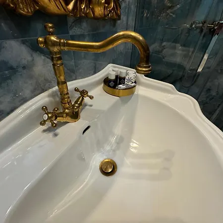 Palazzo Titti Rialto 3* Venedig