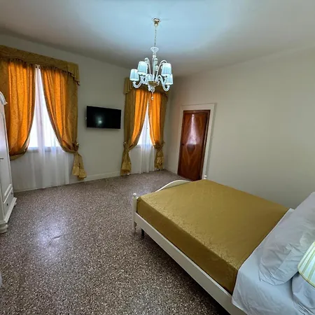 Palazzo Titti Rialto