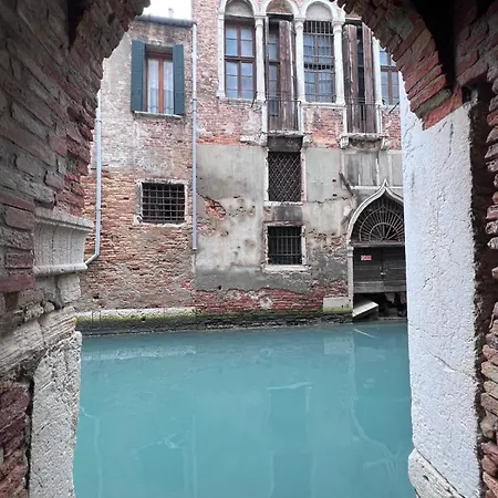 Palazzo Titti Rialto Gæstehus 4*