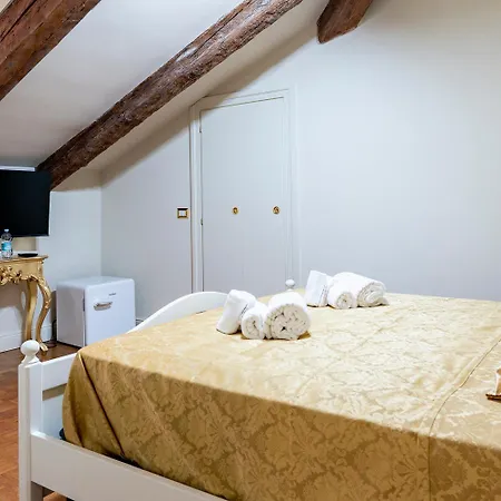 Palazzo Titti Rialto