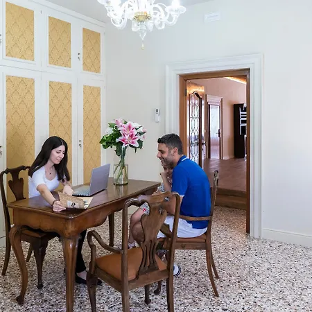 Palazzo Titti Rialto