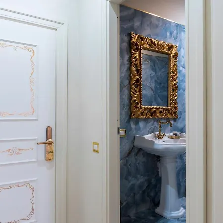 Palazzo Titti Rialto 3* Venedig