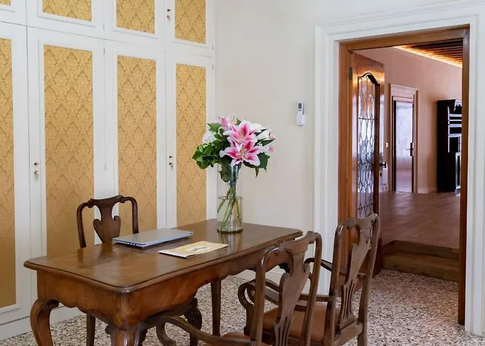 Palazzo Titti Rialto