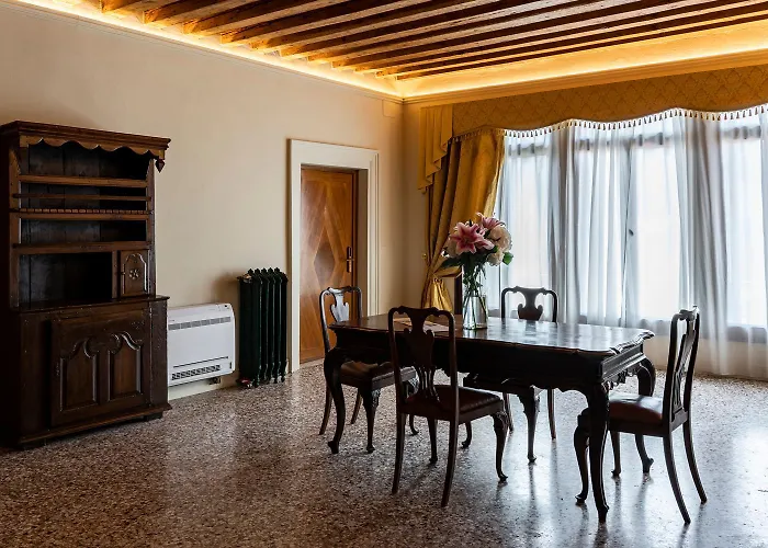 Palazzo Titti Rialto 3* ヴェネツィア