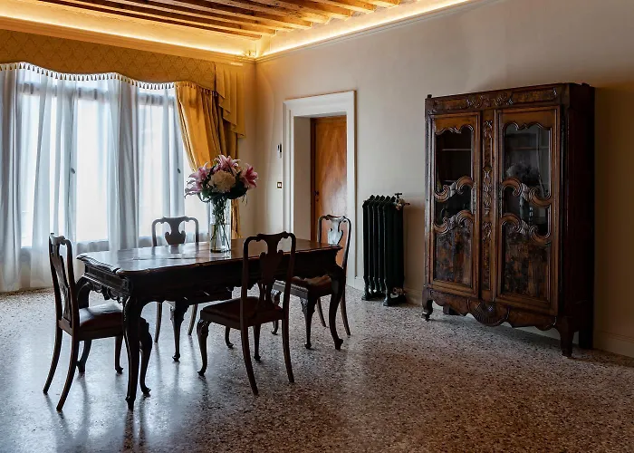 بيت ضيافة Palazzo Titti Rialto 3*
