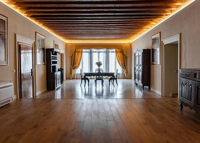 Palazzo Titti Rialto 3*